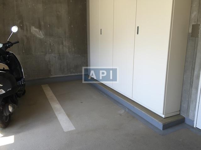 Motor bike space | FORETSEINE REINANZKA RESIDENCE Exterior photo 17