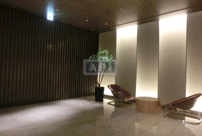 Sharing Hallway | HIRAKAWACHO MORI TOWER RESIDENCE Exterior photo 04