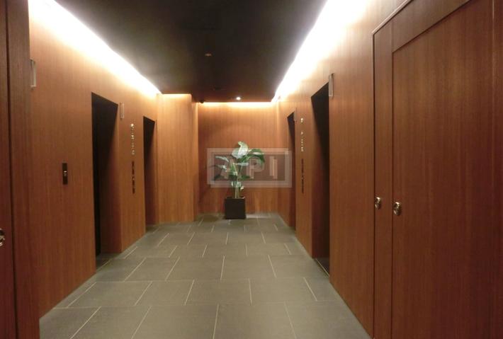 Elevator | PARK AXIS AOYAMA 1-CHOME TOWER Exterior photo 06