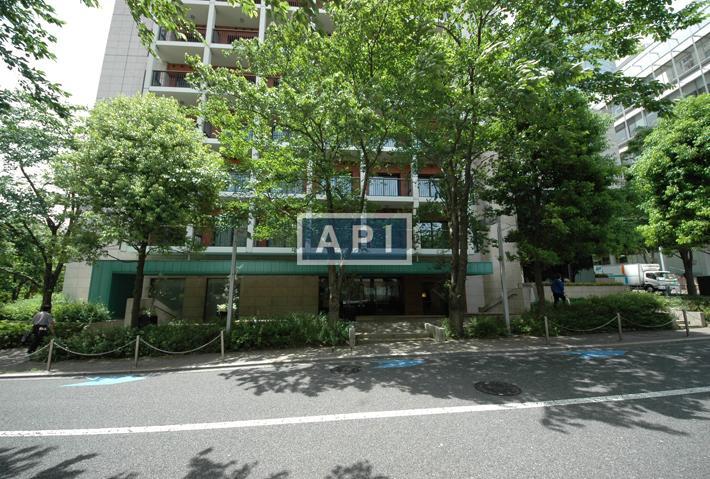 Entrance | ROPPONGI HILLS RESIDENCE D TOWER Exterior photo 03