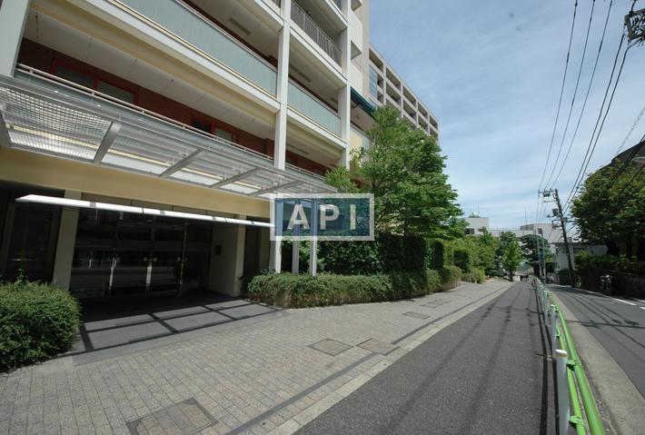 Entrance | ROPPONGI SAKURAZAKA RESIDENCE Exterior photo 02