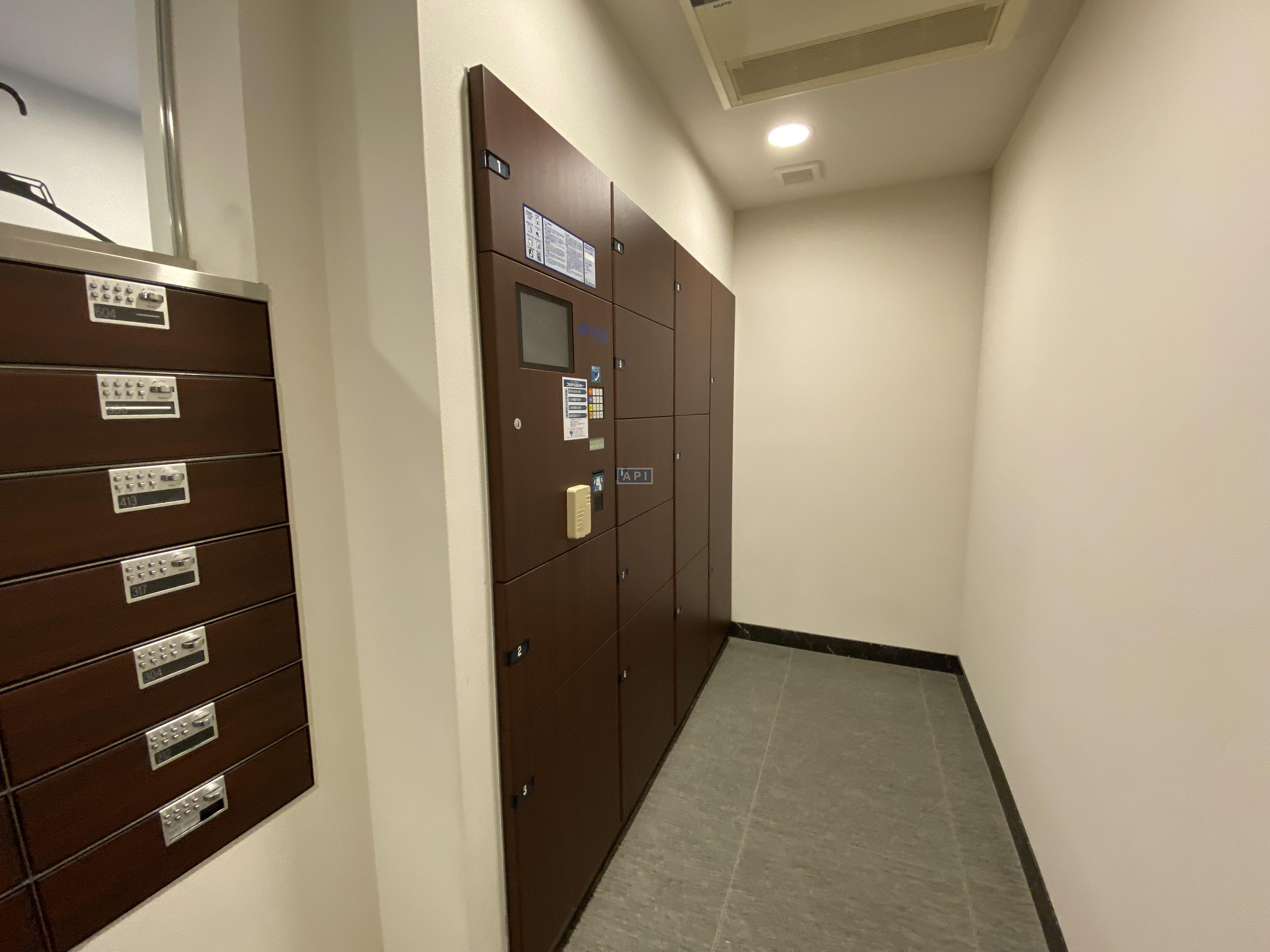 Delivery box | AZABU DAI-ICHI MANSIONS Exterior photo 07