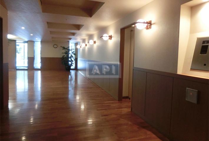 Sharing Hallway | AOYAMA DAIICHI MANSIONS Exterior photo 07