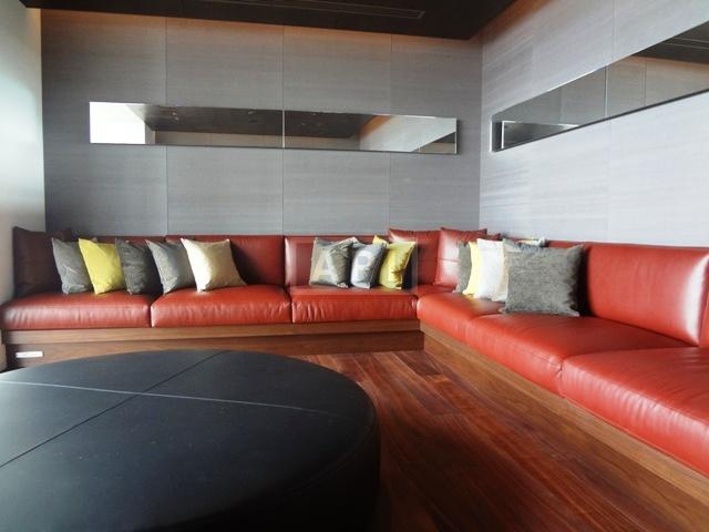 Lounge | ARK HILLS SENGOKUYAMA RESIDENCE Exterior photo 19