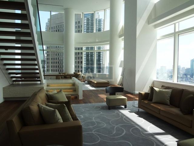 Lounge | ARK HILLS SENGOKUYAMA RESIDENCE Exterior photo 13