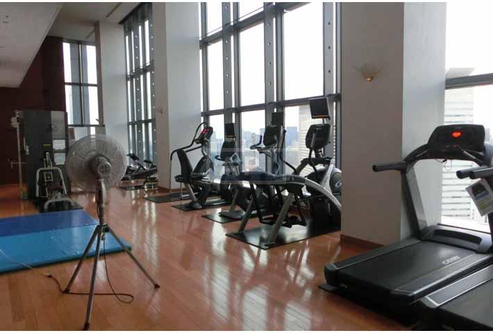 Fitness room | HOMAT VISCOUNT Exterior photo 05