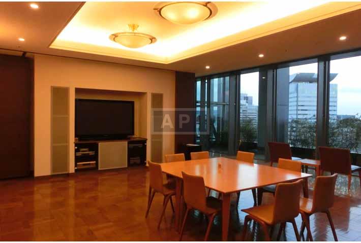 Lounge | HOMAT VISCOUNT Exterior photo 06