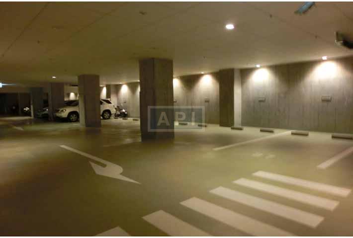 Car parking | HOMAT VISCOUNT Exterior photo 08