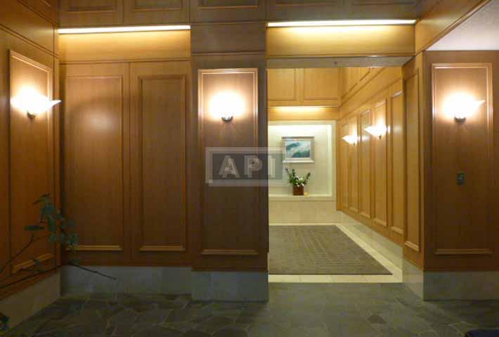 Entrance lobby | HOMAT VISCOUNT Exterior photo 03