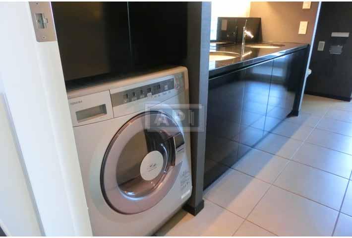 Laundry dryers, electric | TOKYO MIDTOWN RESIDENCES Interior photo 08