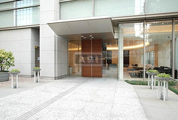 Entrance | KITANOMARU SQUARE THE TERRACE Exterior photo 09