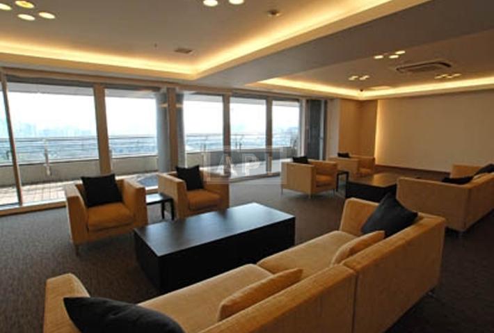 Lobby | KITANOMARU SQUARE THE TERRACE Exterior photo 04