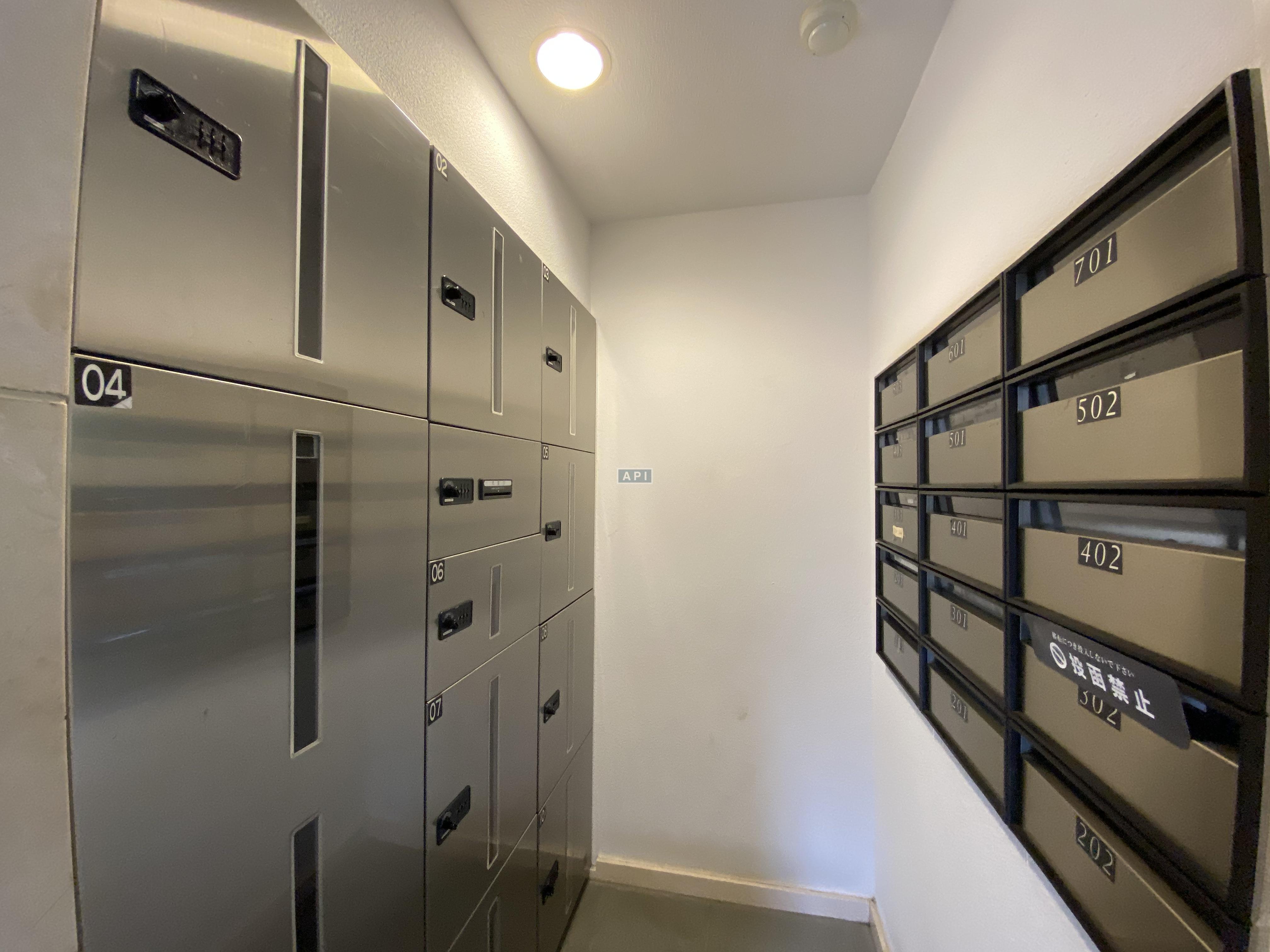  | HOUSE NAKA-MEGURO Exterior photo 09