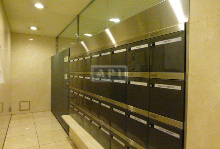 Mailbox | OMOTESANDO COURT Exterior photo 15