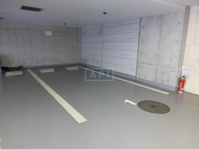 Parking | RESIDENCE DAIKANYAMA Exterior photo 10