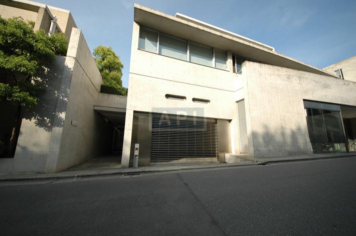 Car Parking | FOREST PLAZA OMOTESANDO Exterior photo 05