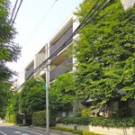 Exterior | ICHIGAYA ICHOZAKA APARTMENT Exterior photo 02