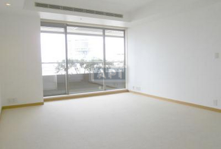  | AKASAKA TAMEIKE TOWER RESIDENCE Interior photo 02