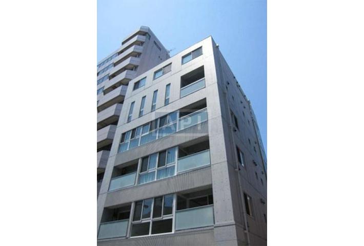  | VERITAS Exterior photo 02