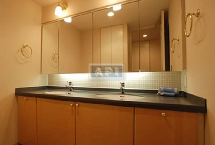  | COURT ANNEX AZABU-NAGASAKA Interior photo 04