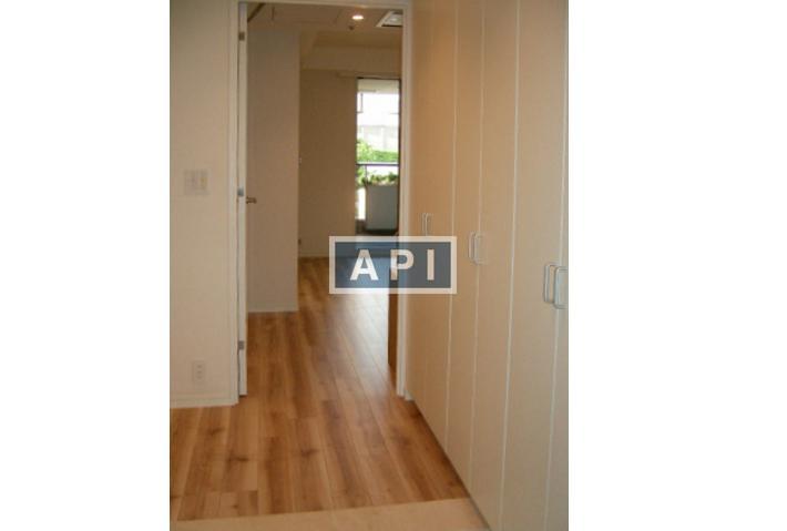  | ROPPONGI HILLS RESIDENCE A TOWER Interior photo 15