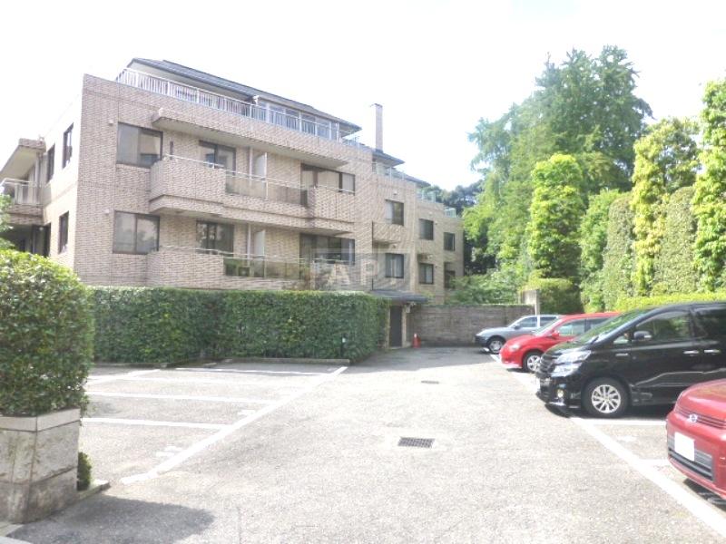 Car Parking | MANOR FURUKAWA Exterior photo 08