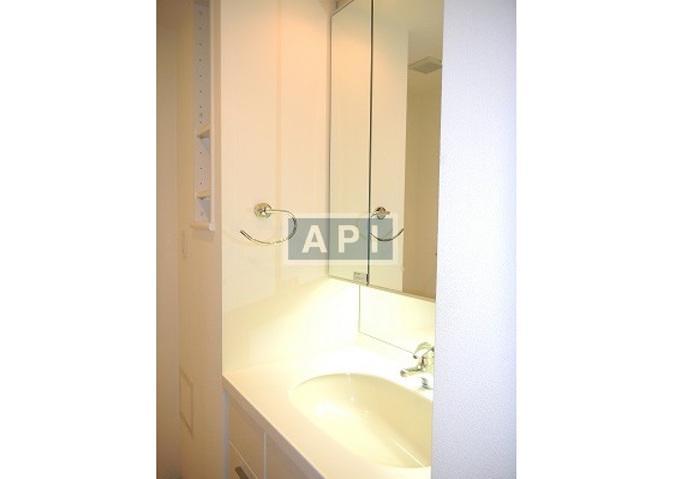  | LEXISINTOGN SQUARE SHIROKANE-TAKANAWA Interior photo 05