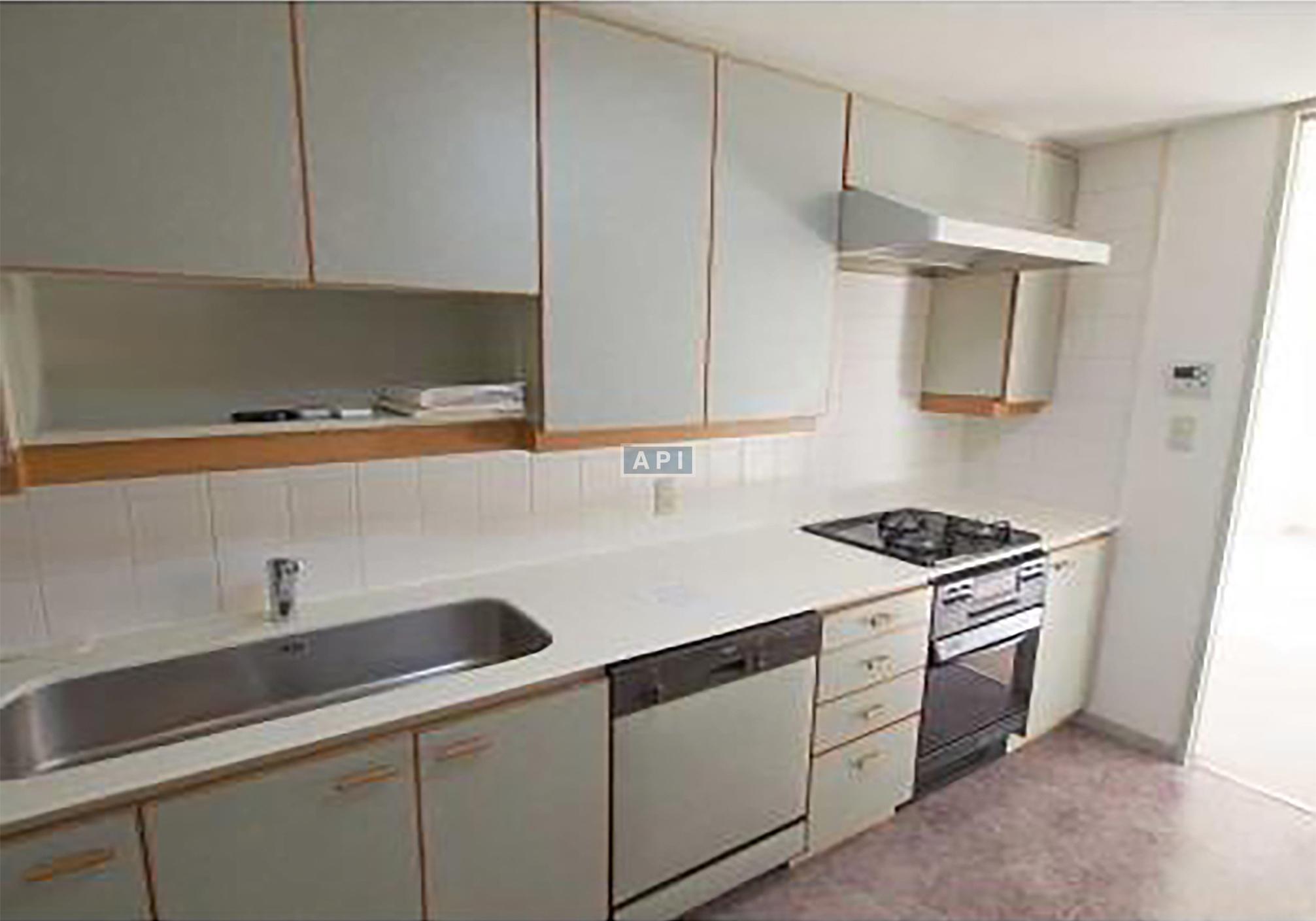  | OYAMA PARK HILLS Interior photo 02