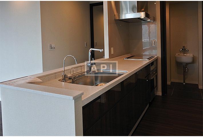  | ROPPONGI GRAND TOWER RESIDENCE Interior photo 06