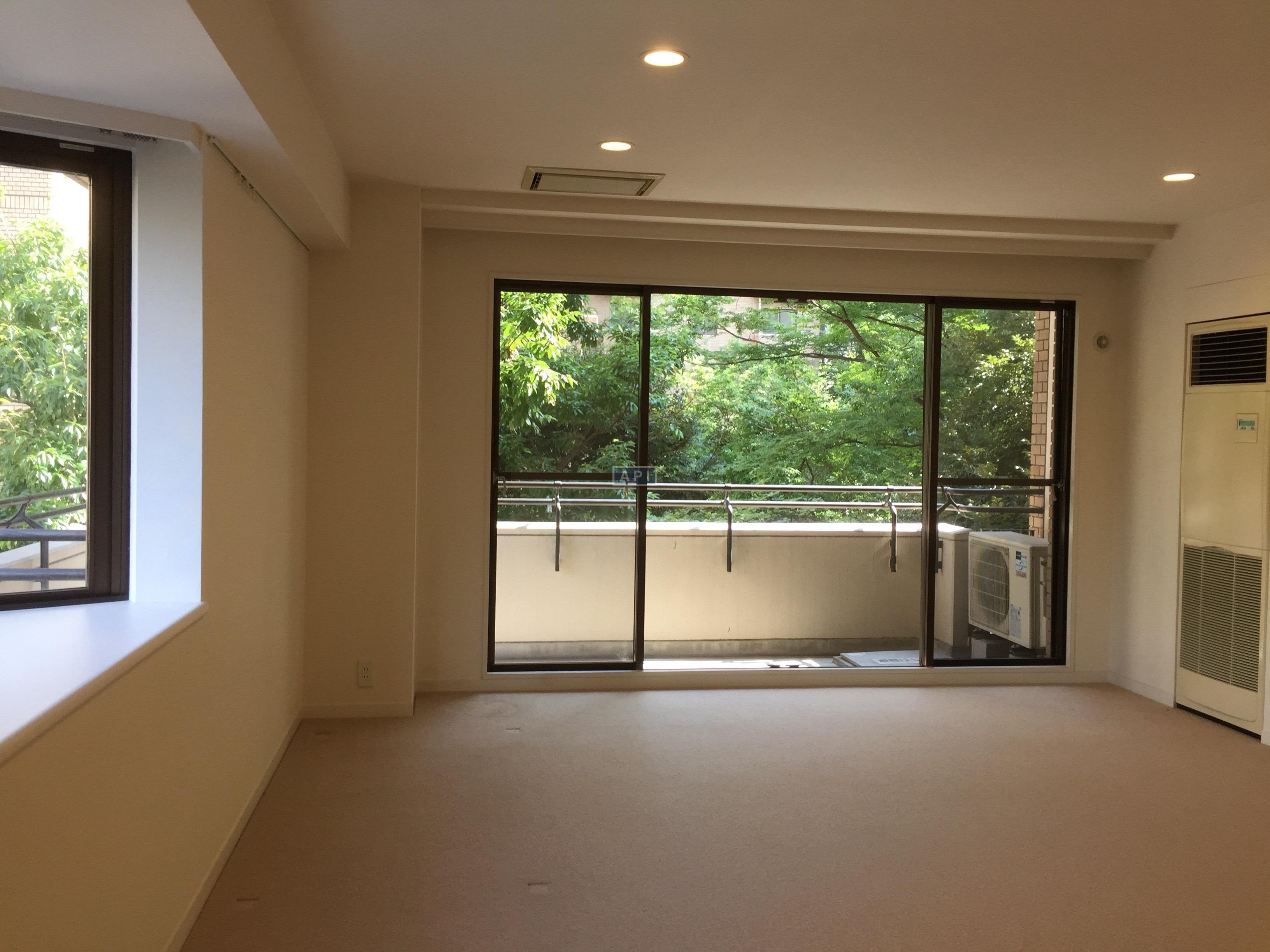  | HIROO GARDEN HILLS M Interior photo 02