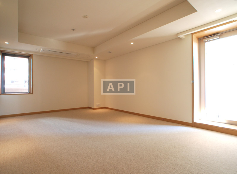  | ROPPONGI SAKURAZAKA RESIDENCE Interior photo 02