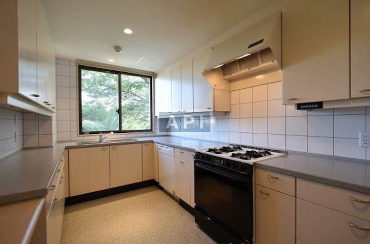  | TOWER VIEW TERRACE C Interior photo 04