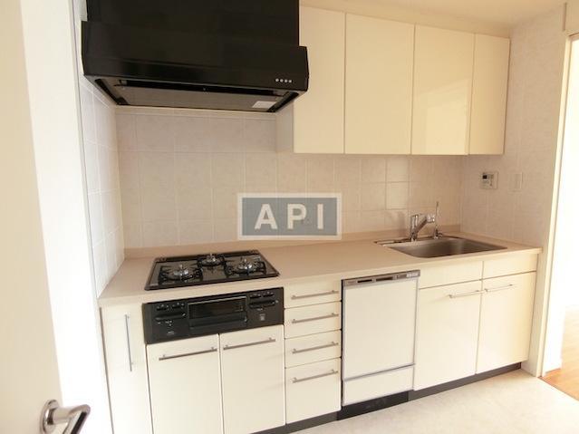  | MFPR COURT DAIKANYAMA Interior photo 03