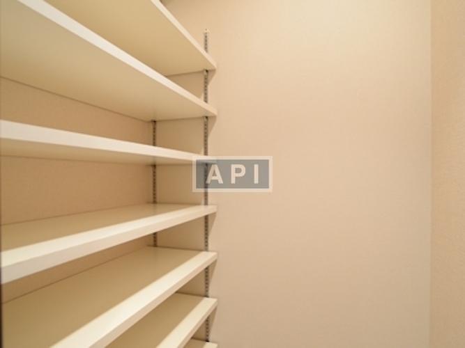  | PRIME URBAN SHINJUKU NATSUMEZAKA TOWER RESIDENCE Interior photo 12