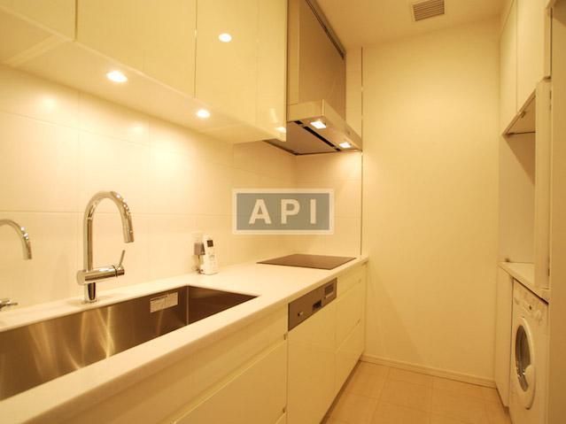  | ARK HILL FRONT TOWER ROP Interior photo 05