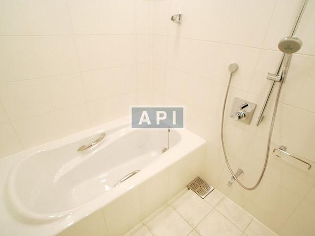  | ARK HILL FRONT TOWER ROP Interior photo 08