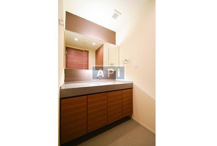  | LA TOUR AOBADAI Interior photo 04