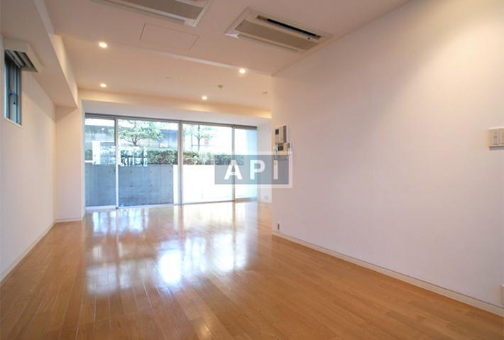  | FOREST PLAZA OMOTESANDO Interior photo 03