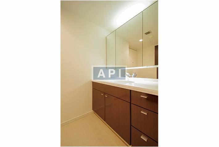  | LA TOUR KAGURAZAKA Interior photo 03