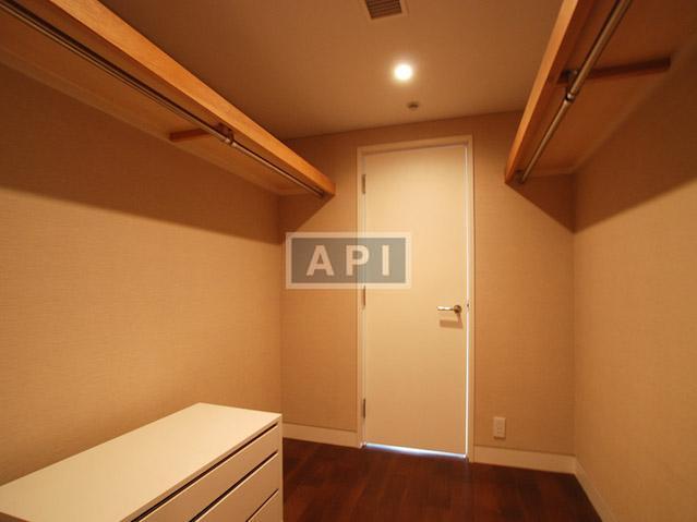  | ROPPONGI HILLS RESIDENCE C TOWER Interior photo 06