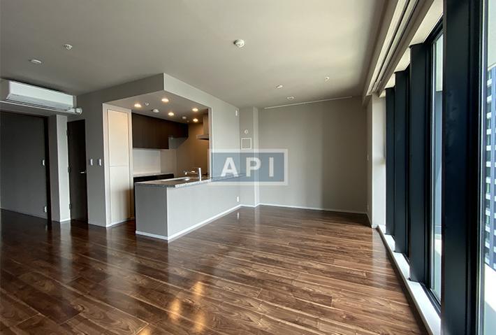  | DEUX TOURS CANAL & SPA WEST Interior photo 02