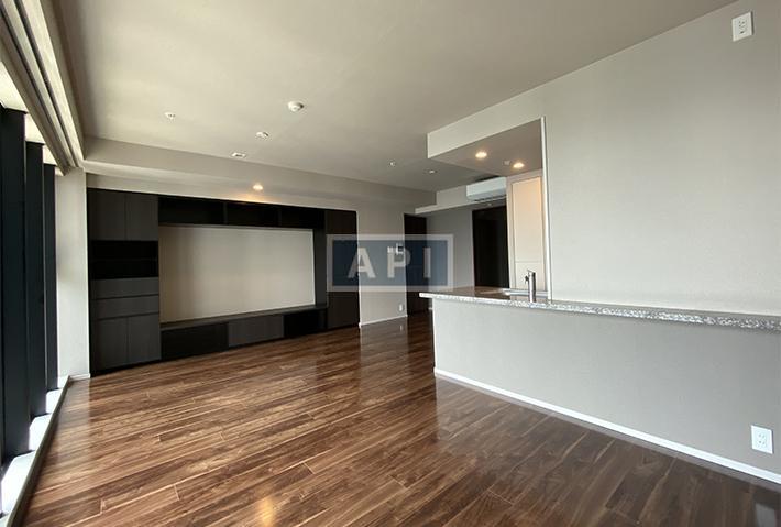  | DEUX TOURS CANAL & SPA WEST Interior photo 03