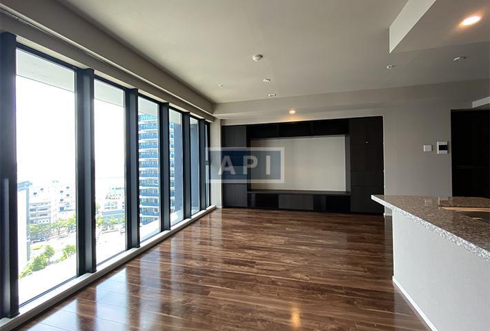  | DEUX TOURS CANAL & SPA WEST Interior photo 04