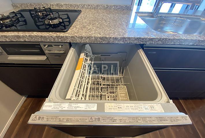  | DEUX TOURS CANAL & SPA WEST Interior photo 08