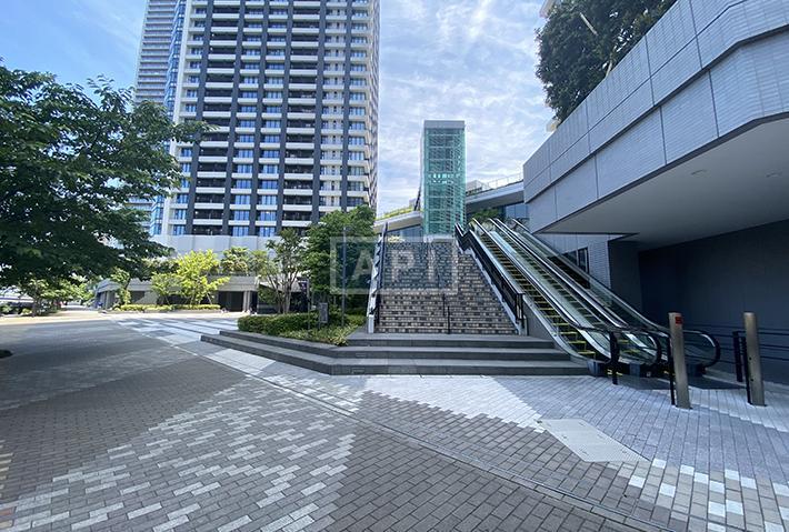  | DEUX TOURS CANAL & SPA WEST Exterior photo 05