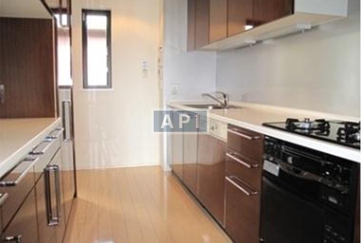  | DAIZAWA RESIDENCE Interior photo 03