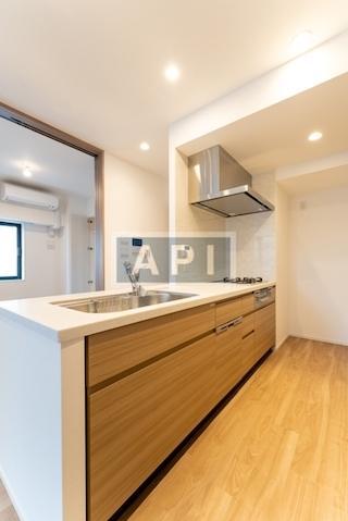  | COURT MOTO-YOYOGICHO Interior photo 02