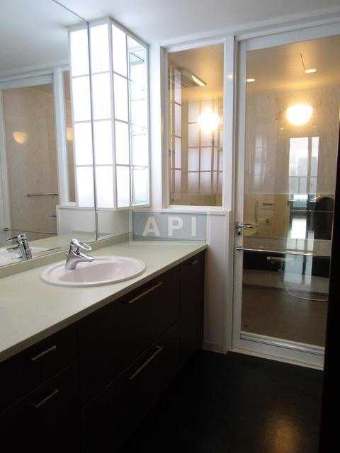  | TOKYO TWIN PARKS RIGHT WING Interior photo 06