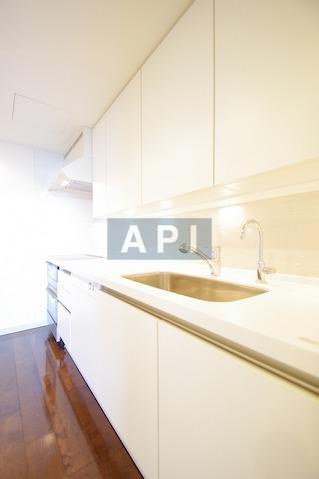  | LA TOUR SHIODOME Interior photo 04