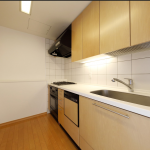 Kitchen | ROPPONGI HILLS RESIDENCE B TOWER Interior photo 04